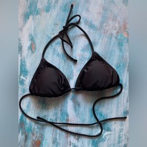 Black bikini top